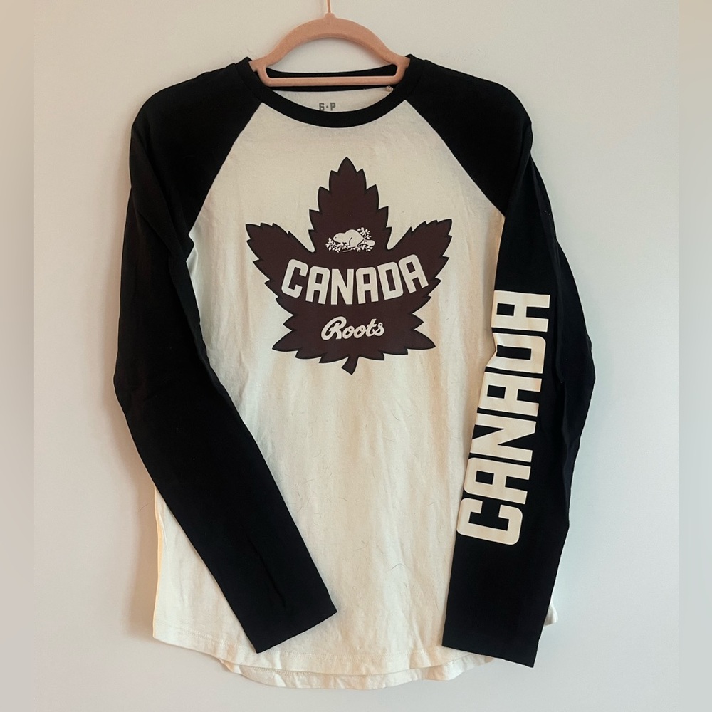 ROOTS TEE